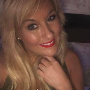 Meet your Posher, Kari